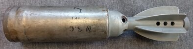 2 inch MK1 para illuminating  round ILLG  WITH PARACHUTE 7 42 W F LTD LOT1092.jpg