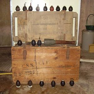 m1917 egg grenade crate - m1917 stick grenade crate with m1917 stick grenade and assorted m1917 egg