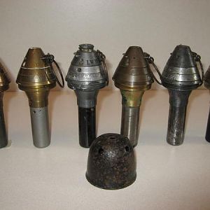 Light Minenwerfer Fuzes and night firing cover