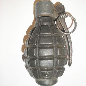 Grenade wz.O. 33 with W.Z.GR 31 fuze(big letters ''W.Z." on fuze)