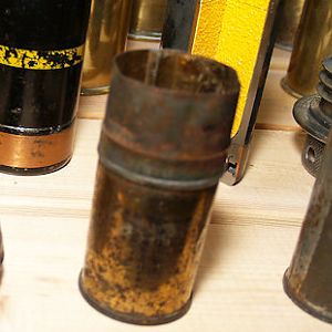 Fuzes... (picture 3/4)