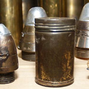 Fuzes... (picture 4/4)