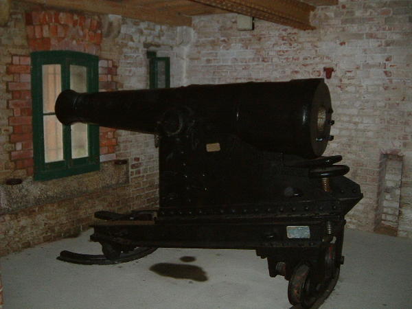 Artillery and Ammunition Fort Nelson Oct 2008 034