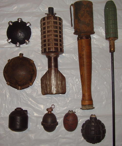 Assorted WW1 German grenades and ordnance