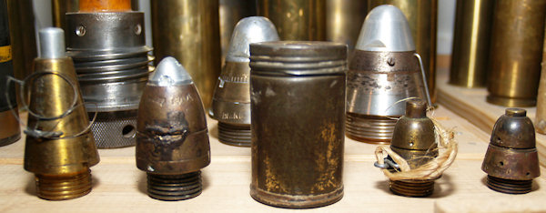 Fuzes... (picture 4/4)