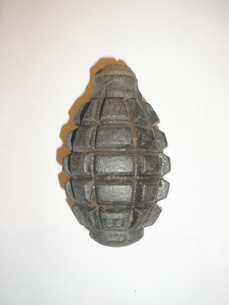 Grenade wz.O. 23 with transport plug