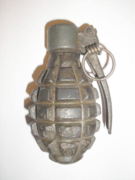 Grenade wz.O. 33 with w.z.GR 31 fuze(smoll letters ''W.Z." on fuze)