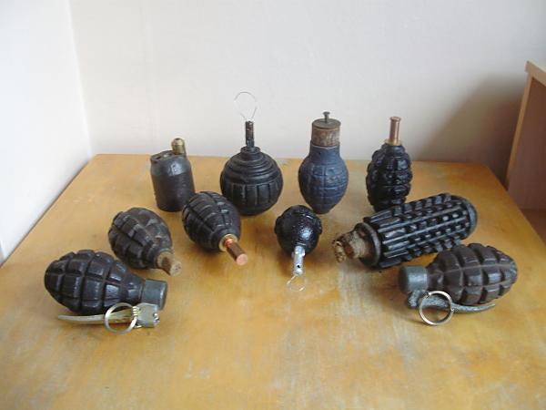 Grenades 1