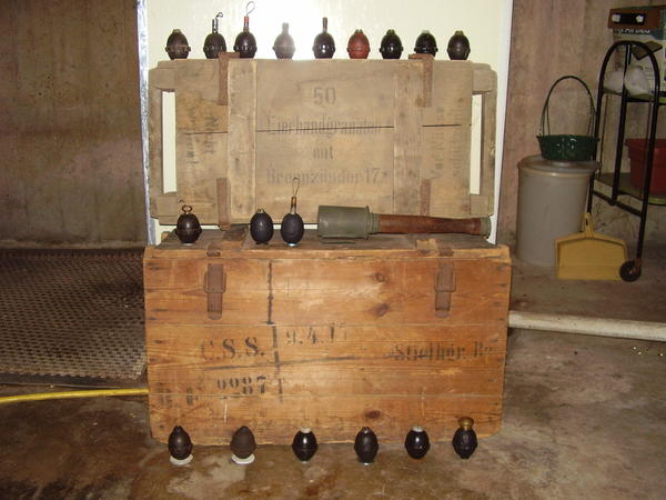 m1917 egg grenade crate - m1917 stick grenade crate with m1917 stick grenade and assorted m1917 egg