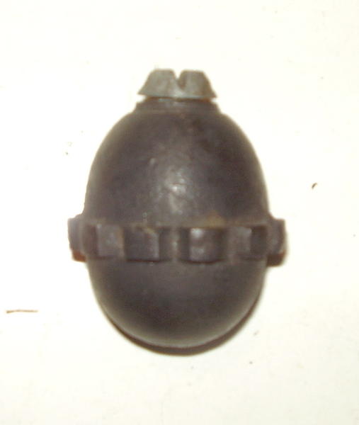 m1917 German egg grenade with large teeth