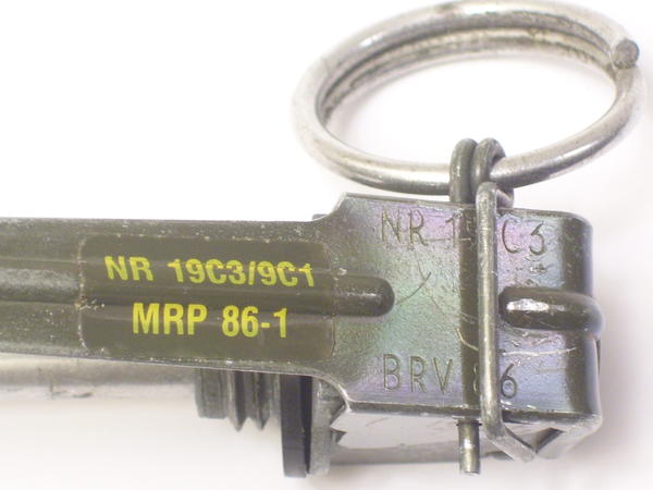 NR 19C3 fuze marlings detail