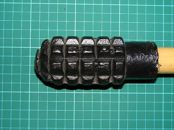 Spanish "Ferrobellum" stick grenade