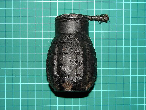 Spanish "Tonelete n 1 de guerra" hand grenade.